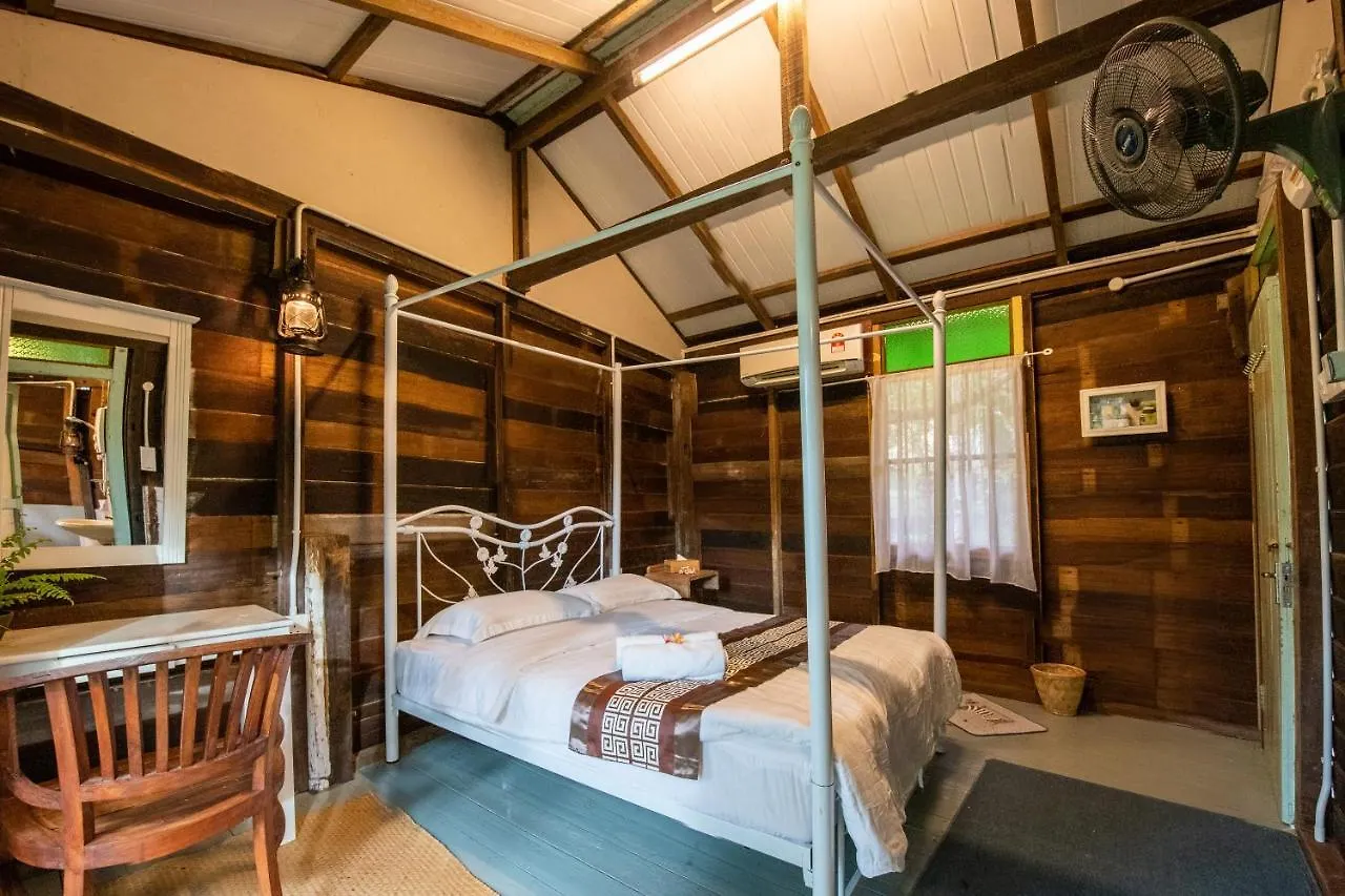 *** Guest house Nature Fruit Farm - Private Estate Balik Pulau Malaysia